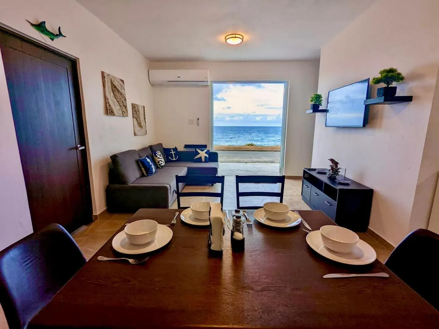 Ocean Front Apartments Arecibo
